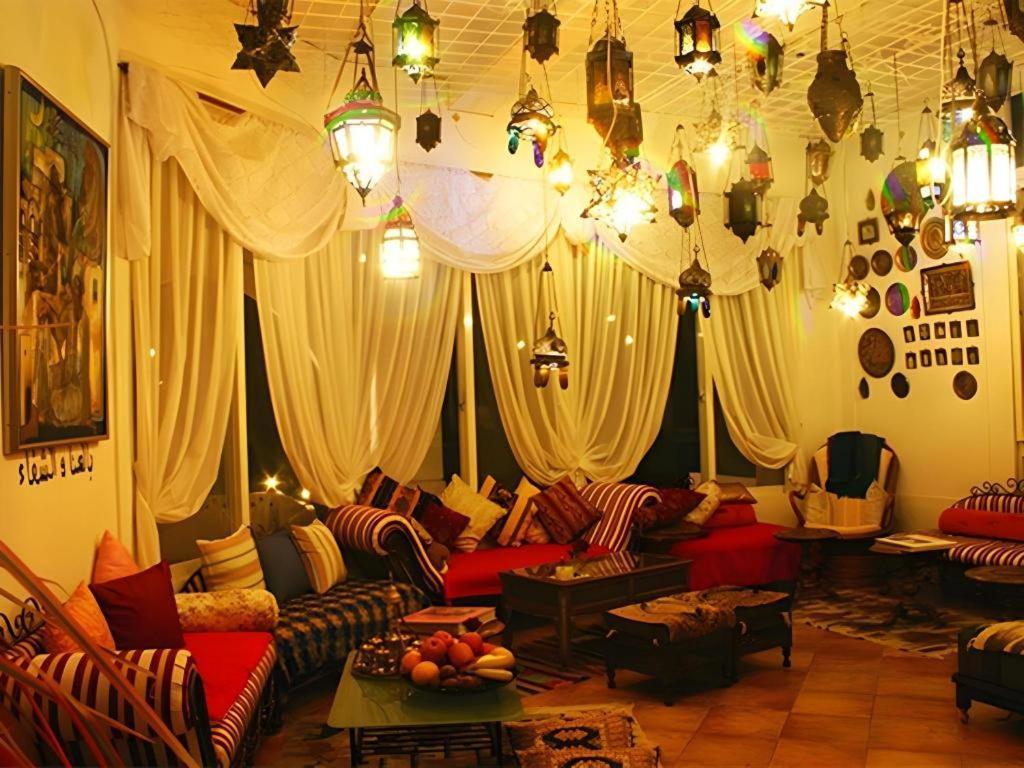 Arabian Art Hotel & Gallery 御宿町 エクステリア 写真
