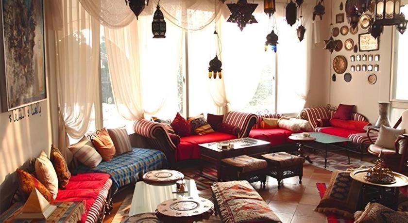 Arabian Art Hotel & Gallery 御宿町 エクステリア 写真