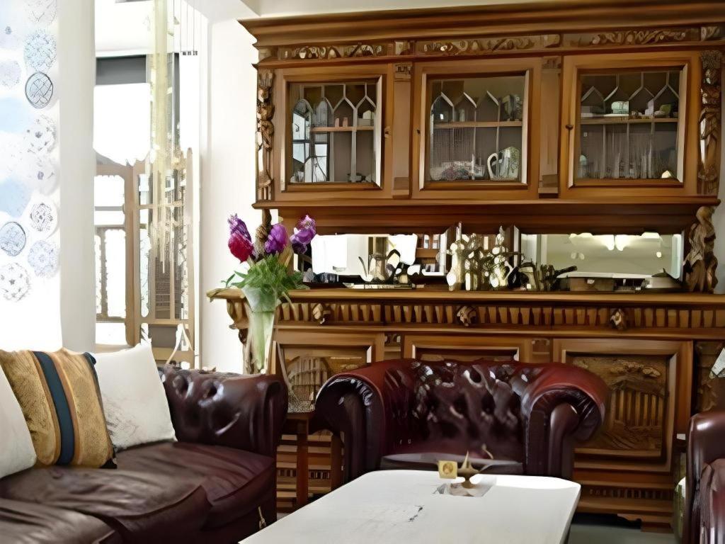 Arabian Art Hotel & Gallery 御宿町 エクステリア 写真